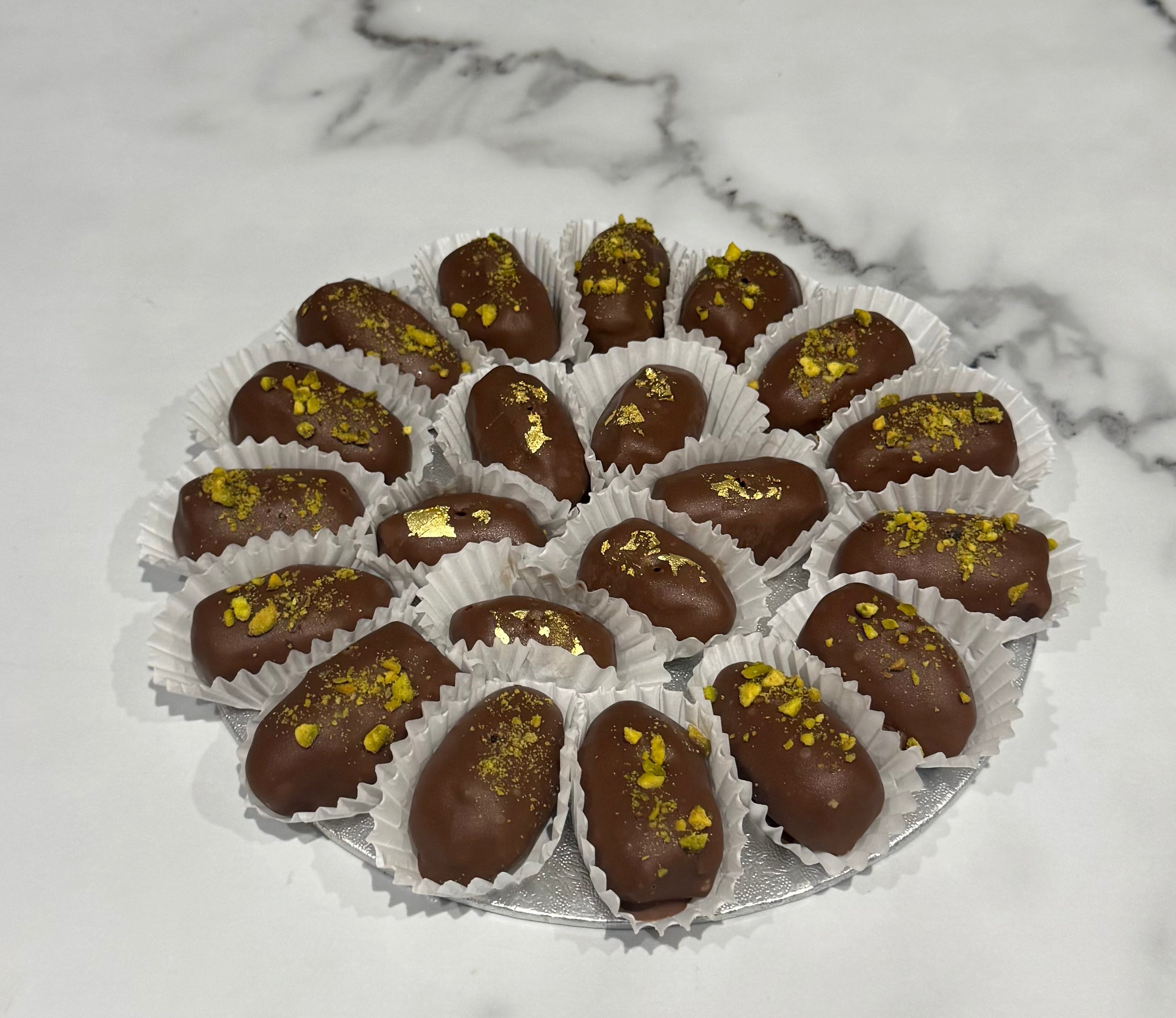 Luxury Chocolate Date Platter - Medium